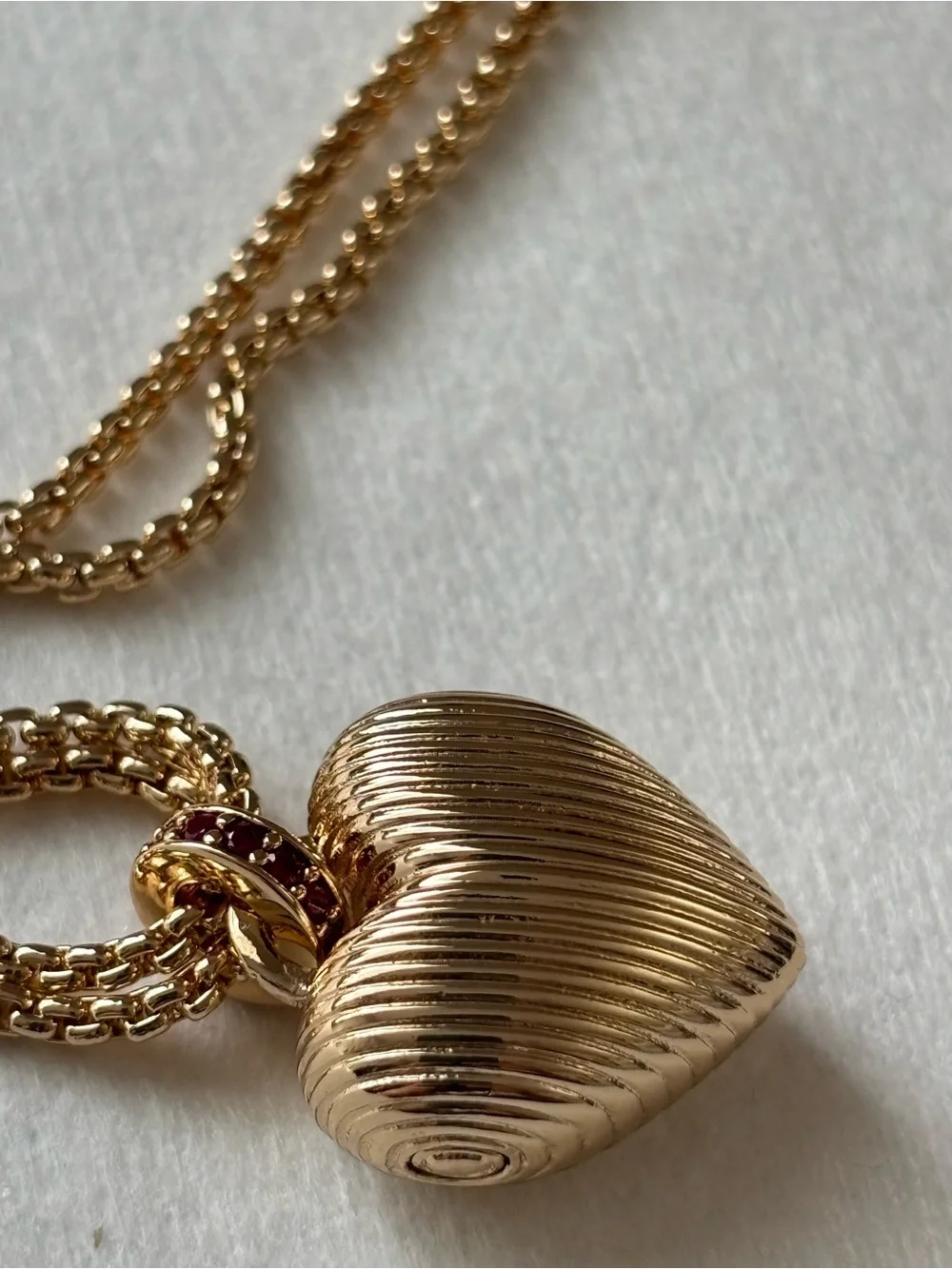 Roxanne Assoulin elegant gold